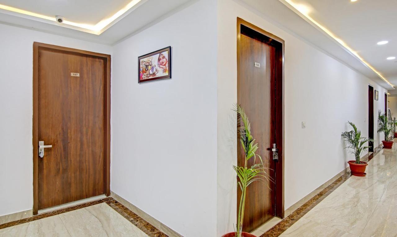 Treebo Royal Empire Adarsh Nagar, Chandigarh Chandīgarh Exterior foto